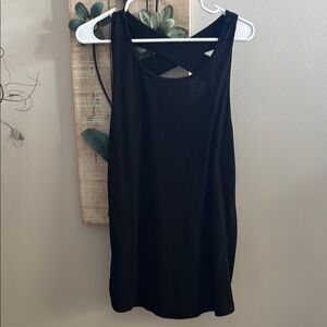 Apana Black Sleeveless Tank Top size Large pre owned